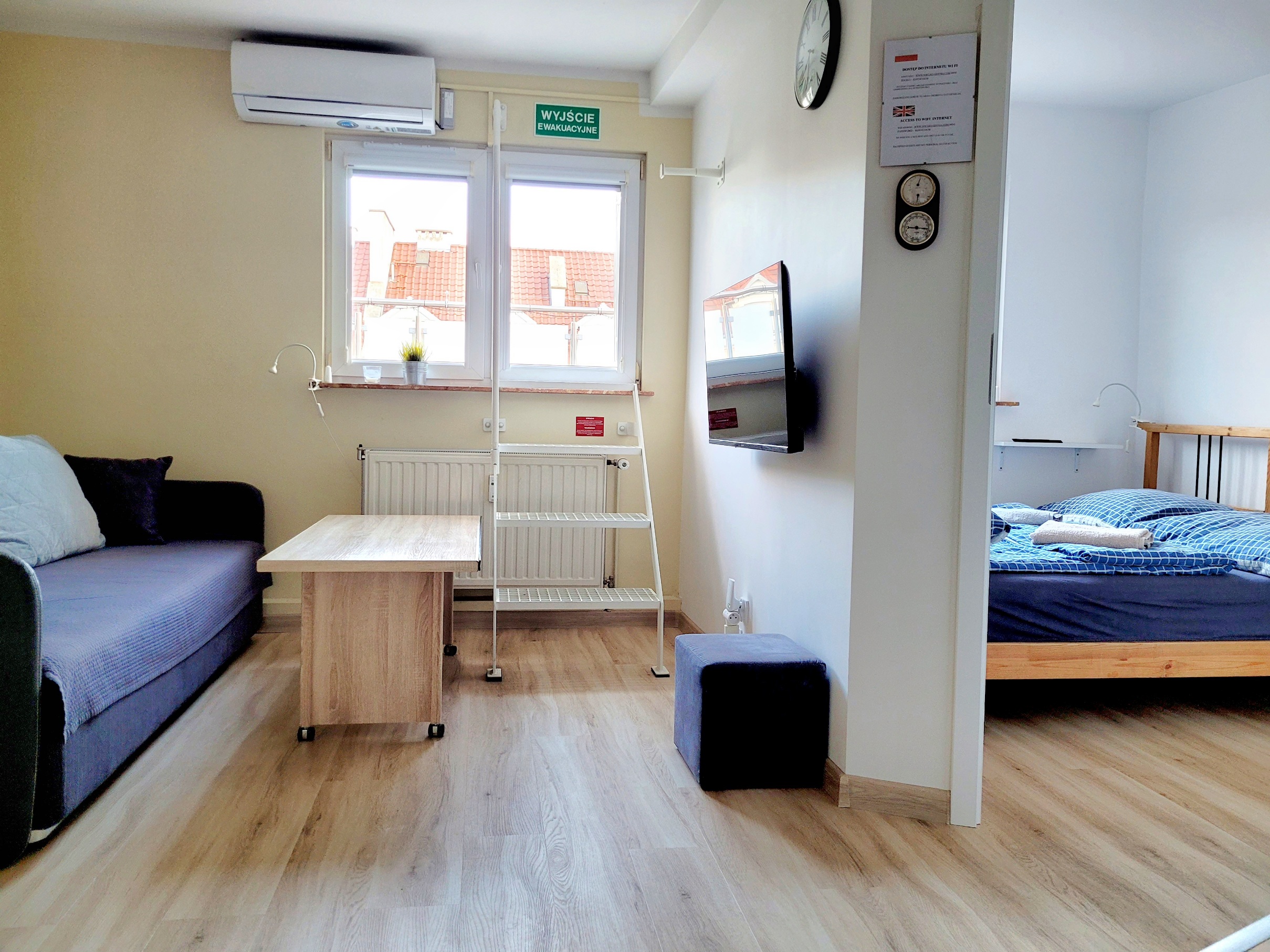 Apartament Mały — salonik i sypialnia